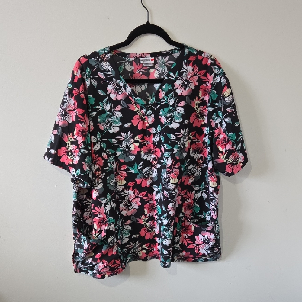 Ladies 2X Scrub Top